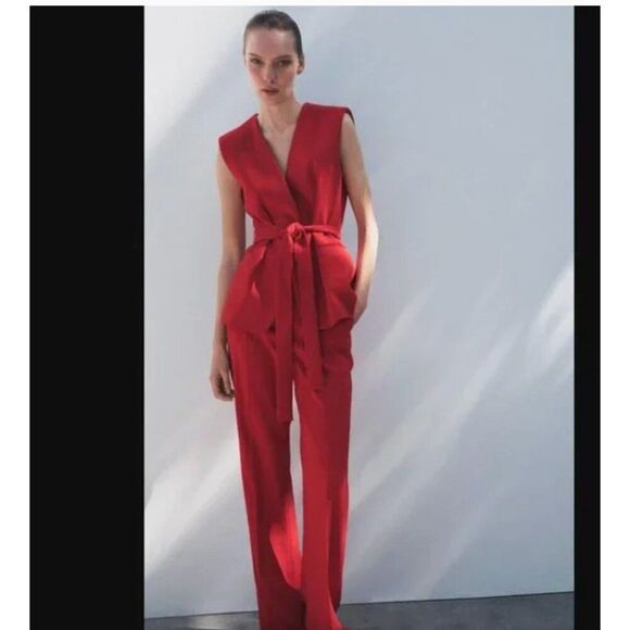 Zara Tops - Zara Red Sleeveless vest